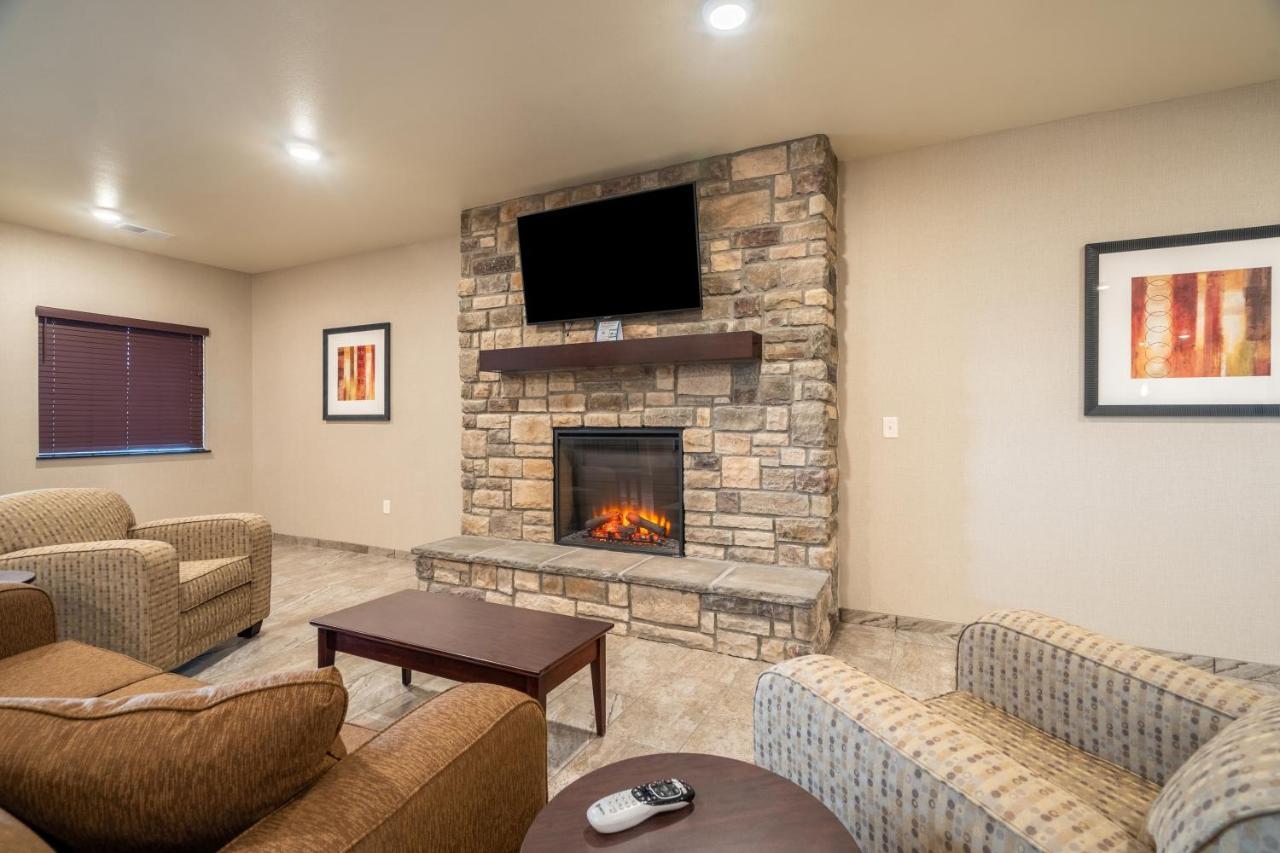 Comfort Inn & Suites Morgan - South Ogden Экстерьер фото