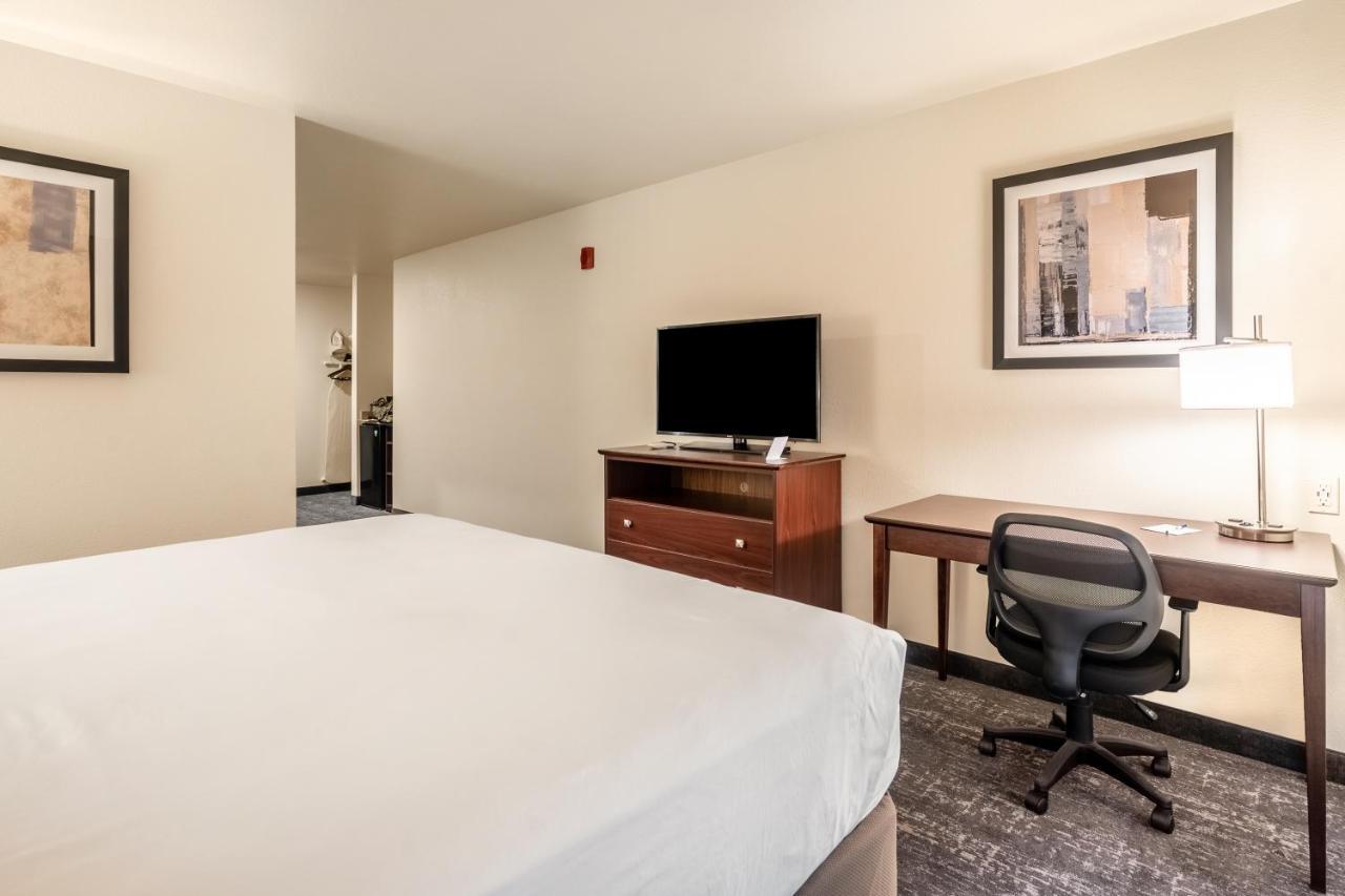 Comfort Inn & Suites Morgan - South Ogden Экстерьер фото