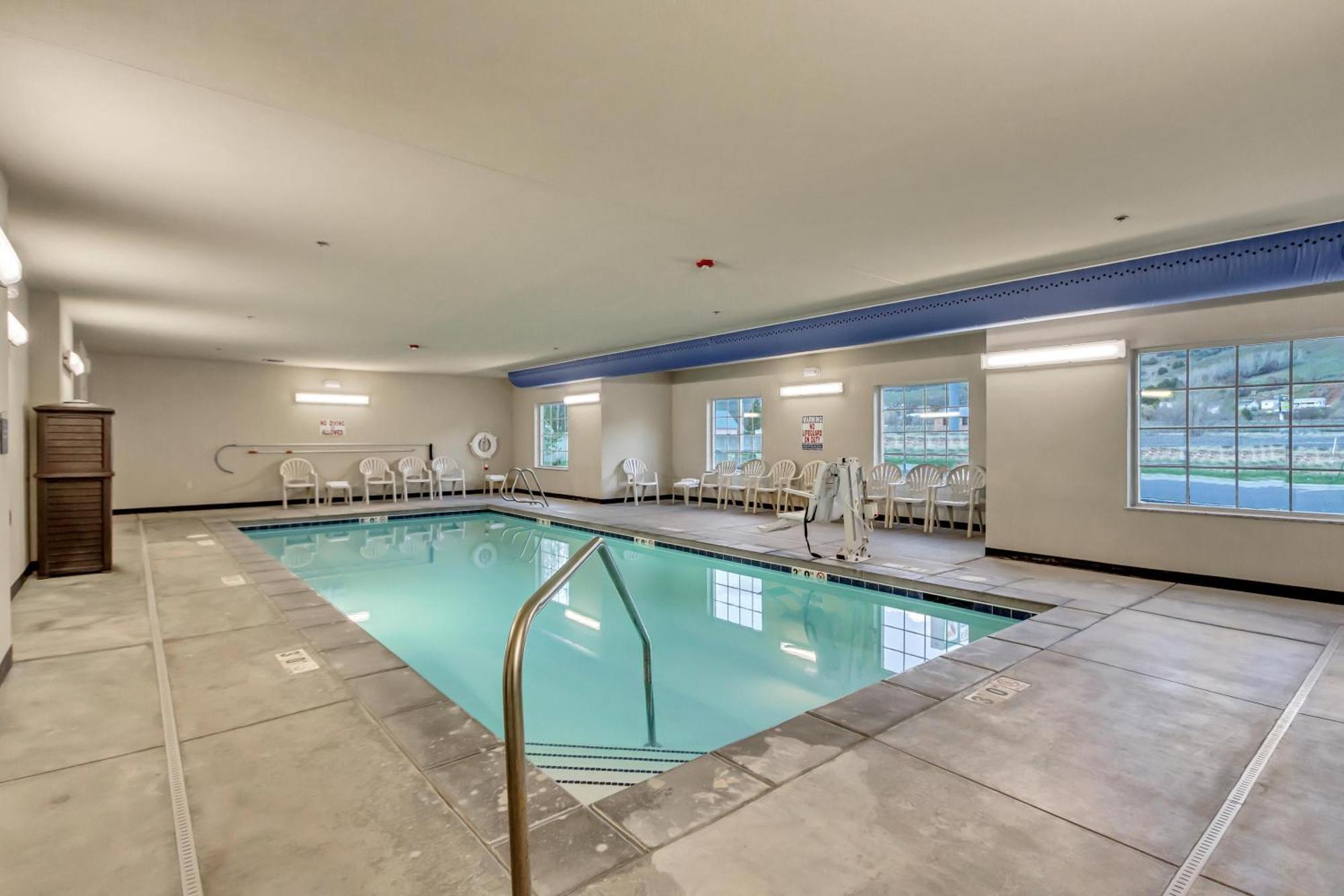 Comfort Inn & Suites Morgan - South Ogden Экстерьер фото